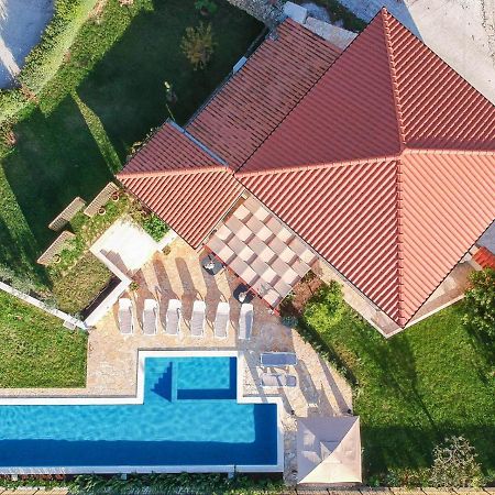 Villa Mater - Luxuriously Equipped Villa With A 15M Long Swimming Pool Žrnovnica Eksteriør bilde