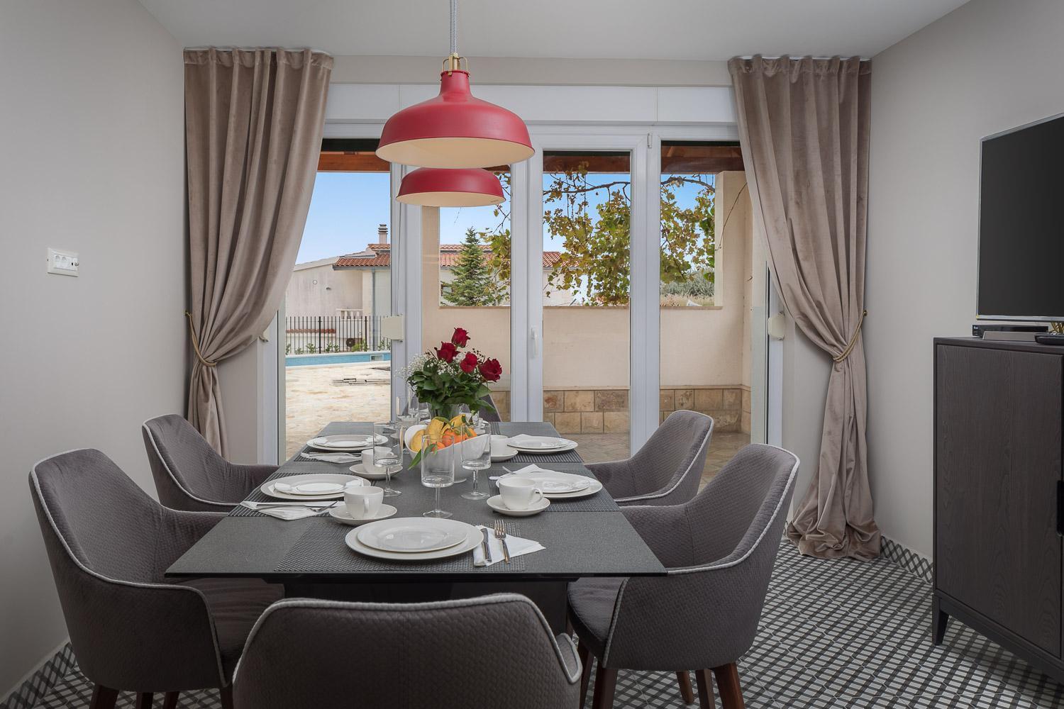 Villa Mater - Luxuriously Equipped Villa With A 15M Long Swimming Pool Žrnovnica Eksteriør bilde